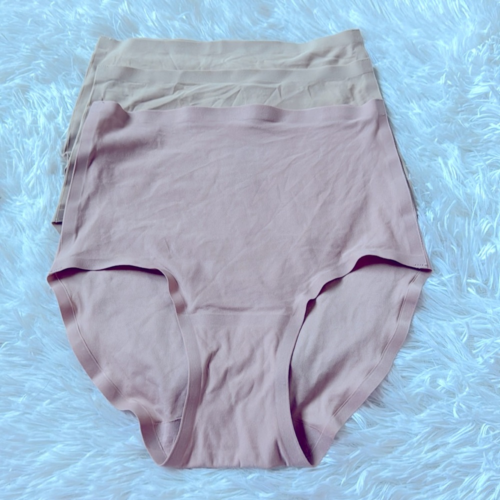 (3) Chantelle Stretch High-Waist Seamless Briefs